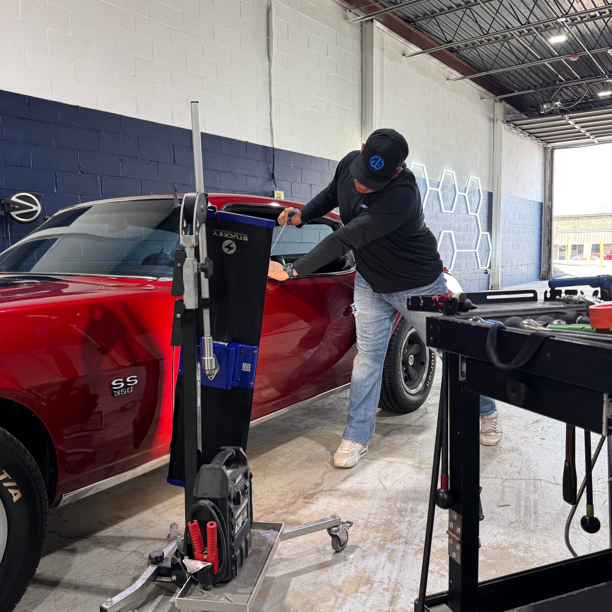 Your Car Deserves Better: Why Chicagoans Are Choosing Paintless Dent Repair Over the Body Shop